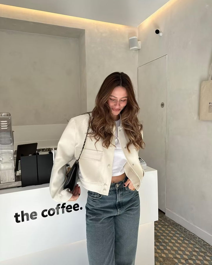 Livia – Cropped Streetstyle Bomber Jacket