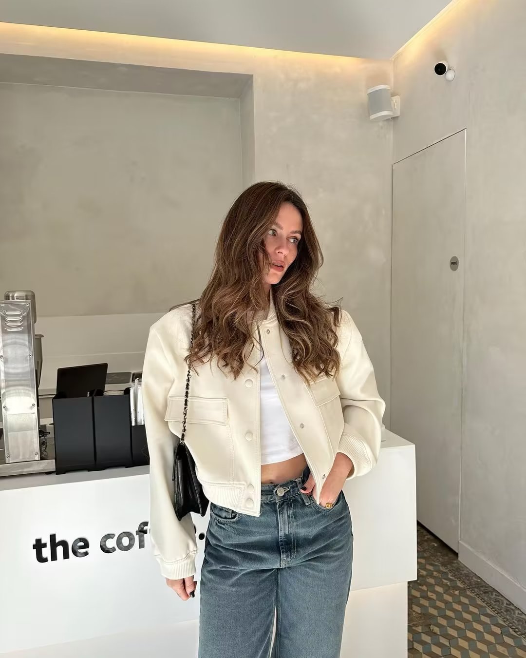 Livia – Cropped Streetstyle Bomber Jacket